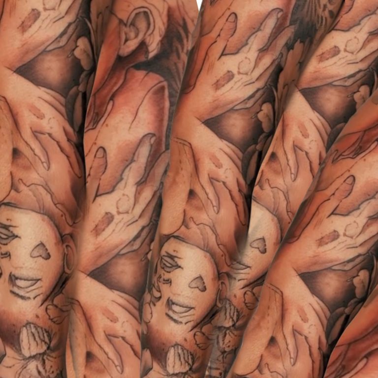 Tattoobeispiel Vielzahl von Tattoos auf einer Hautoberfläche, die Gesichter und natürliche Elemente zeigen.